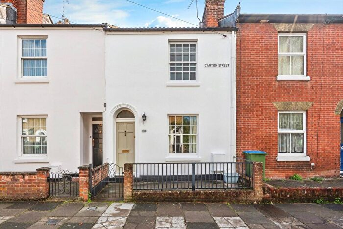 2 Bedroom Terraced House For Sale In Canton Street, Bedford Place, Southampton, Hampshire, SO15