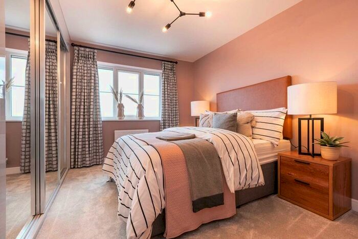 4 Bedroom Detached House For Sale In The Avenue Overstone Northants, NN6