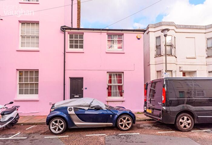 1 Bedroom Terraced House To Rent In College Gardens, Kemp Town, Brighton, East Sussex, BN2