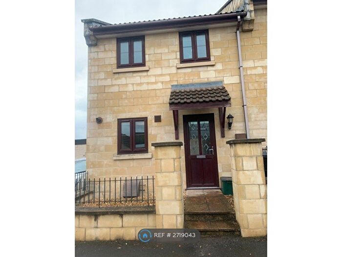 4 Bedroom Semi-Detached House To Rent In Mayfield Mews, Bath, BA2