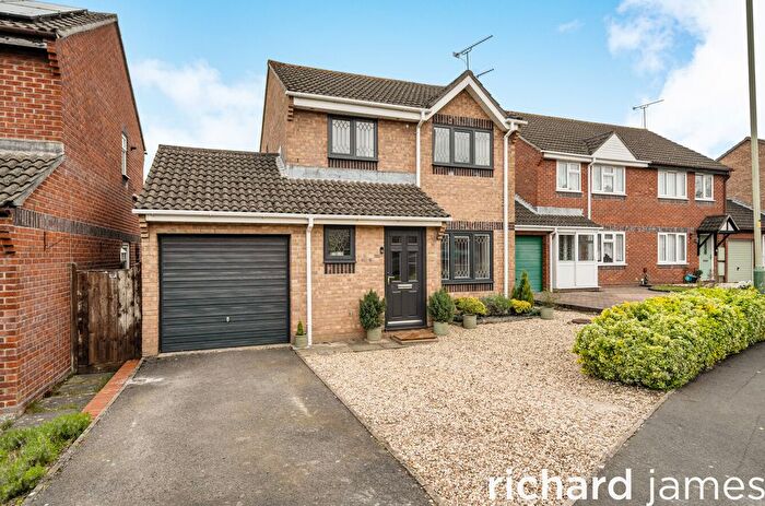 3 Bedroom Detached House For Sale In Olive Grove, Rodbourne Cheney, Swindon, SN25