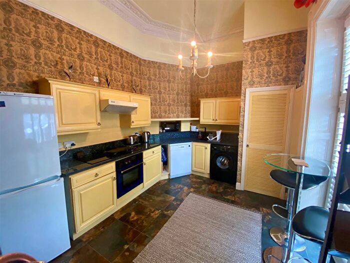 1 Bedroom Flat To Rent In Worcester Road, Malvern, WR14