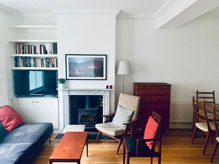 3 Bedroom Terraced House For Sale In Quilter Street, London, E2