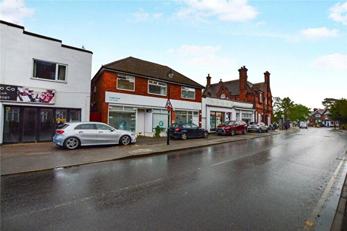 Apartment To Rent In High Road, Byfleet, West Byfleet, Surrey, KT14
