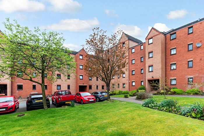 2 Bedroom Flat To Rent In Albion Gate, Glasgow, G1