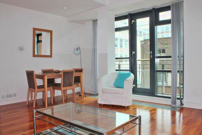2 Bedroom Flat To Rent In City Road, London, EC1Y