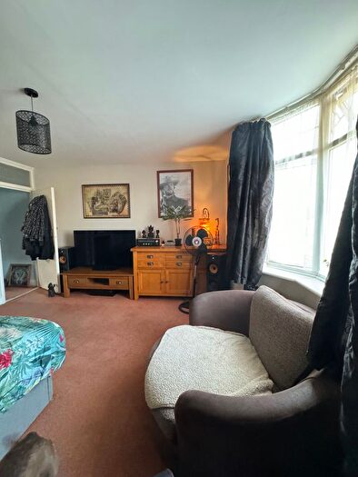 1 Bedroom Flat To Rent In Elm Grove, Worthing, BN11