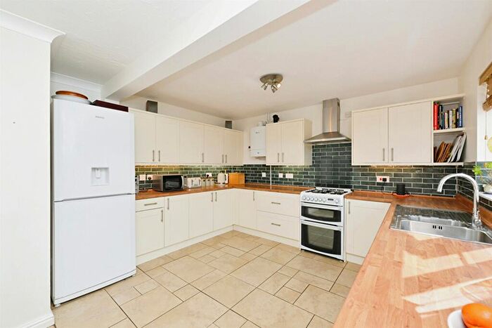 6 Bedroom Detached House For Sale In Beck Road, Saffron Walden, CB11