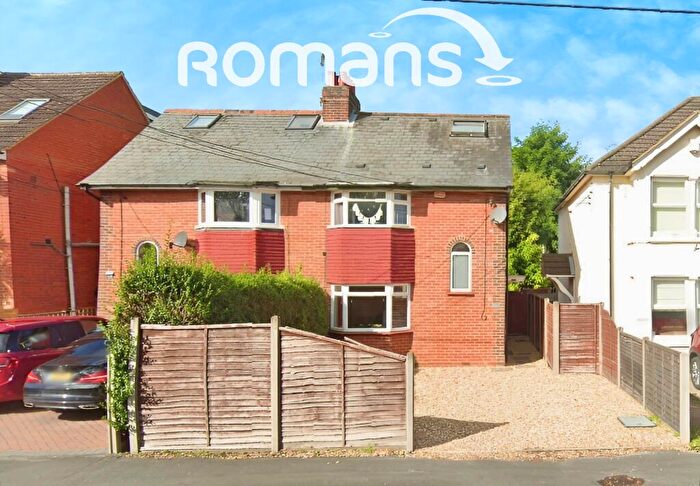 3 Bedroom Semi-Detached House To Rent In Prospect Road, Farnborough, GU14