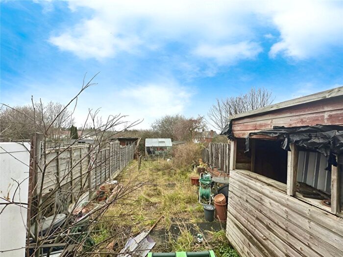 3 Bedroom Terraced House For Sale In St. Marks Road, Smethwick, West Midlands, B67