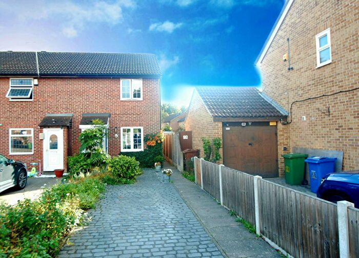 2 Bedroom End Terrace House For Sale In Prior Chase, Grays, RM17