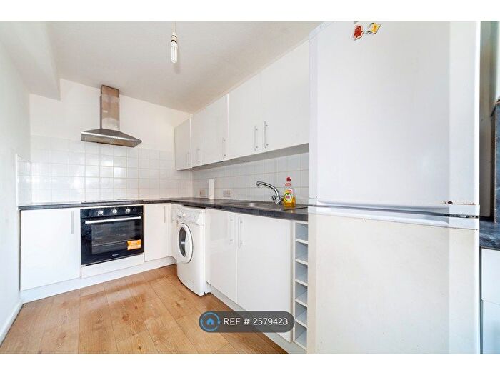 2 Bedroom Flat To Rent In Cheam Road, Sutton, SM1