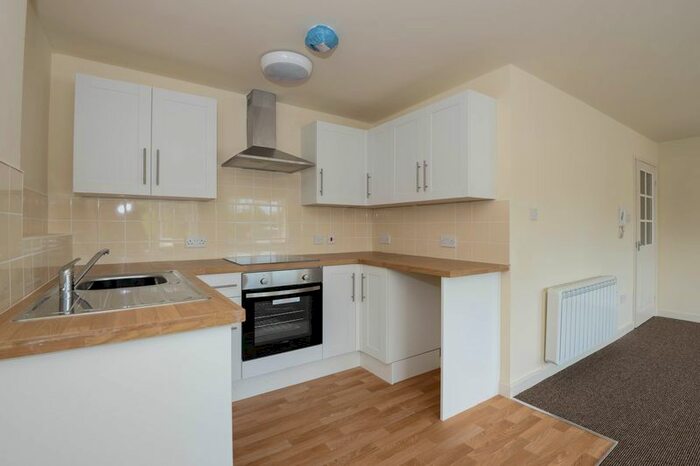1 Bedroom Flat To Rent In New Court Way, Ormskirk L39