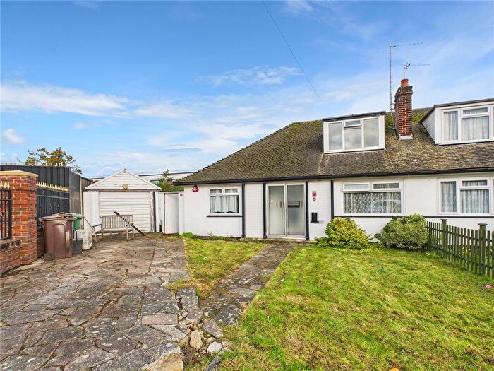 3 Bedroom Bungalow To Rent In Chestnut Drive, Harrow, HA3