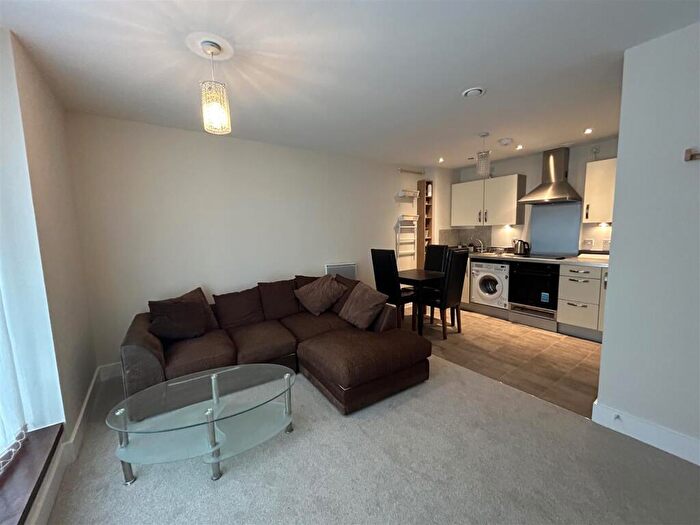 1 Bedroom Apartment For Sale In Prospect Place, Cardiff Bay (Ref.), CF11