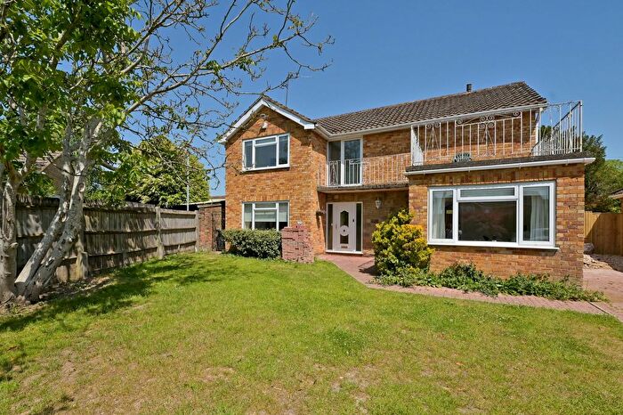 4 Bedroom Detached House To Rent In The Meadows, Flackwell Heath, High Wycombe, Buckinghamshire, HP10