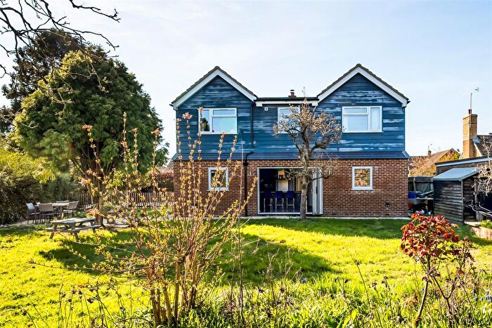 5 Bedroom Detached House For Sale In Jackson Close, Devizes, SN10