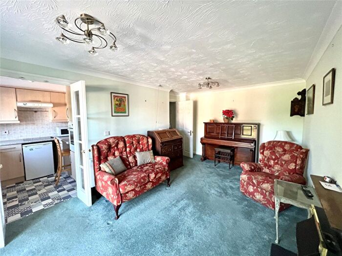 1 Bedroom Flat For Sale In Blenheim Road, Minehead, TA24