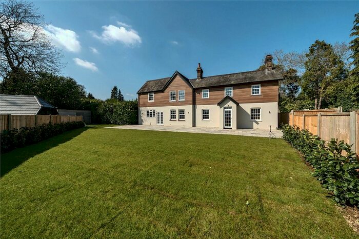 5 Bedroom Detached House To Rent In Holmewood Ridge, Langton Green, Tunbridge Wells, Kent, TN3
