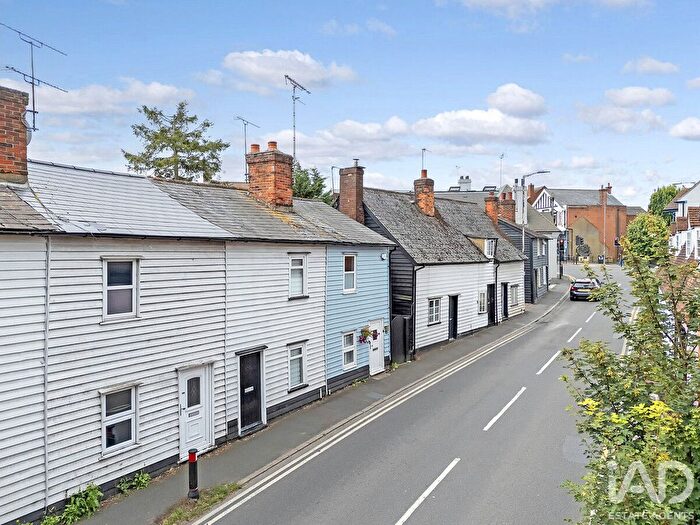 2 Bedroom Cottage For Sale In Norsey Road, Billericay, CM11