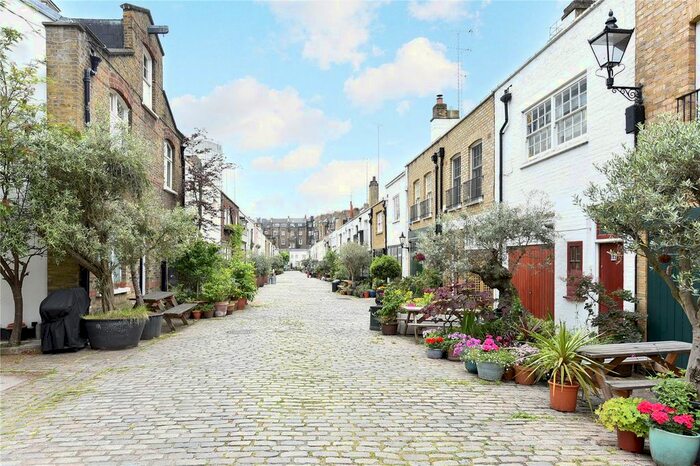 2 Bedroom Mews To Rent In Bathurst Mews, Lancaster Gate, London, W2