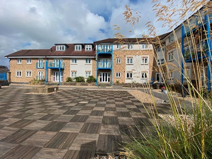 2 Bedroom Flat For Sale In Hulse Road, Southampton, SO15