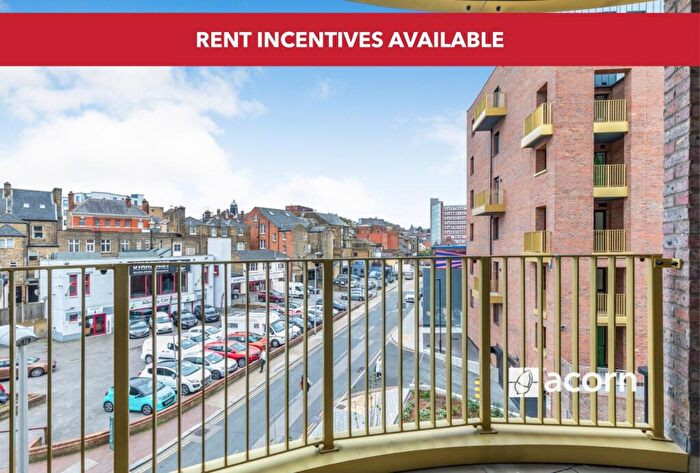 2 Bedroom Flat To Rent In Medway Street Chatham, ME4