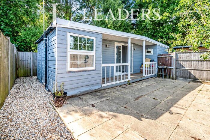 Studio To Rent In Hambrook, PO18