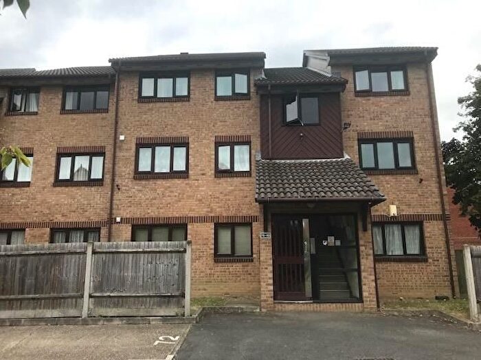 1 Bedroom Flat To Rent In Adams Way, Croydon, CR0