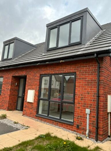2 Bedroom Bungalow To Rent In Wren Drive, Dunscroft, DN7