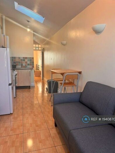 1 Bedroom Flat To Rent In Rose Hill, Oxford, OX4