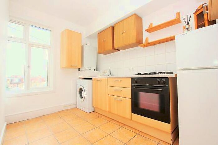 1 Bedroom Apartment To Rent In Church Road, Hendon, NW4
