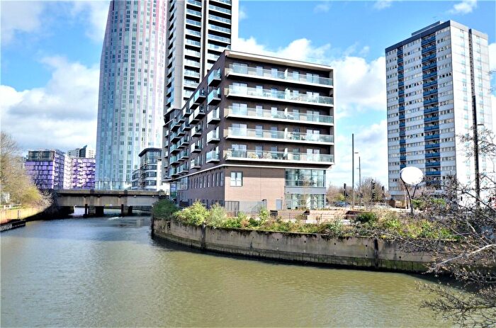 1 Bedroom Flat For Sale In River Heights, High Street, London, E15