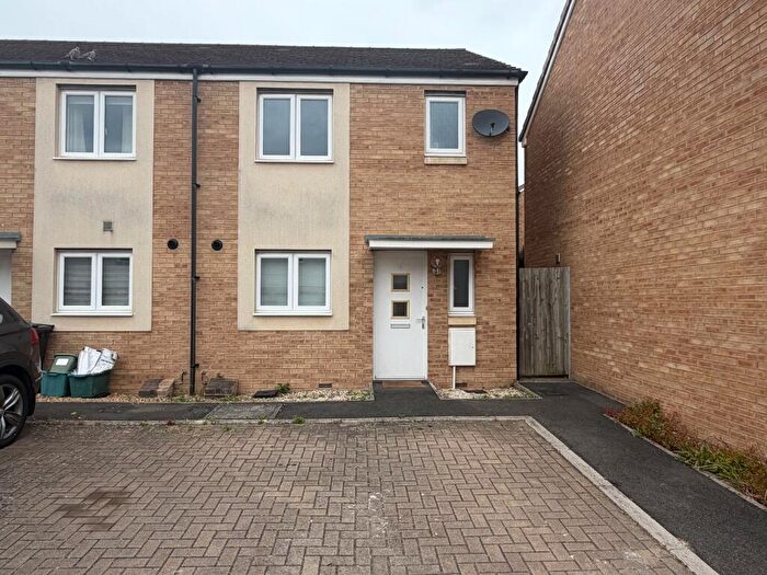 3 Bedroom Terraced House To Rent In Tall Elms Road, Patchway, Bristol, BS34