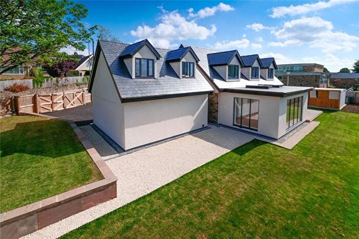 5 Bedroom Detached House For Sale In West Lane, Baildon, Shipley, West Yorkshire, BD17