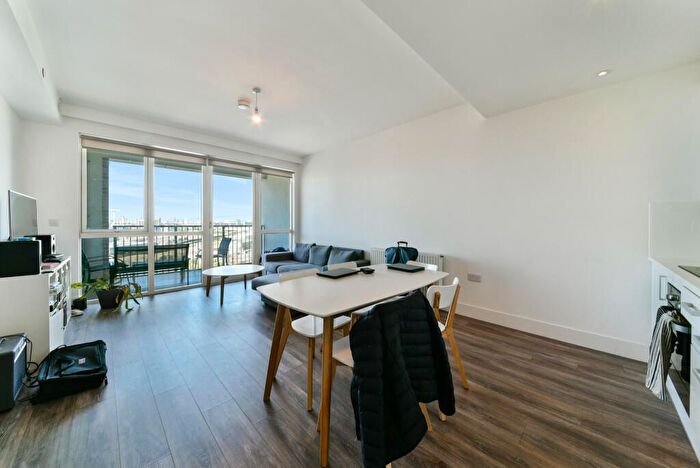 2 Bedroom Flat To Rent In Argo Apartments, Canning Town, London, London, E16