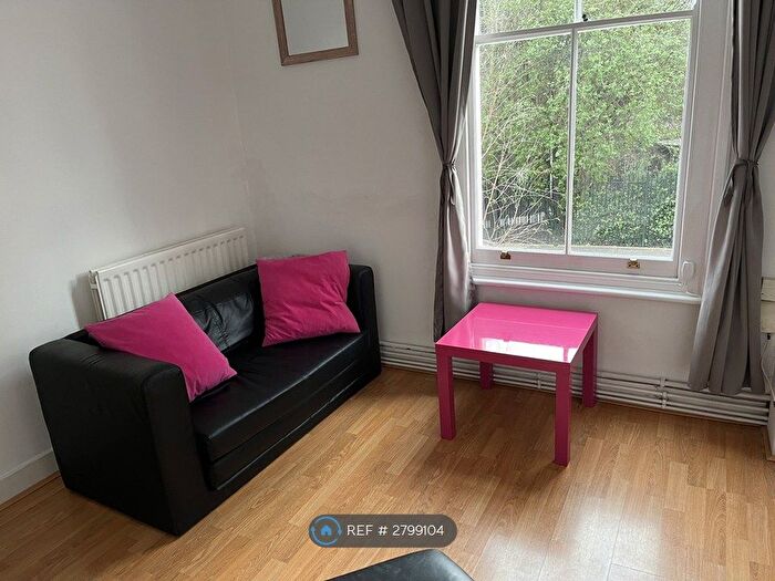 1 Bedroom Flat To Rent In Belsize Park, London, NW3