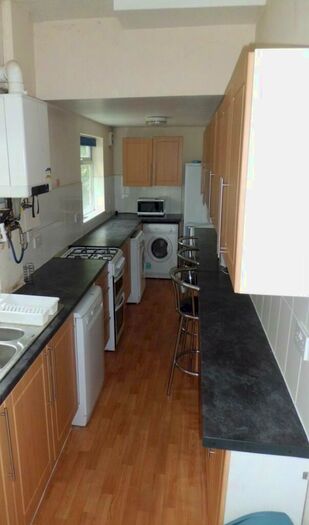 3 Bedroom House To Rent In Alton Road, B29