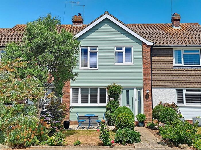 3 Bedroom Terraced House For Sale In Herons Court Close, Rustington, BN16