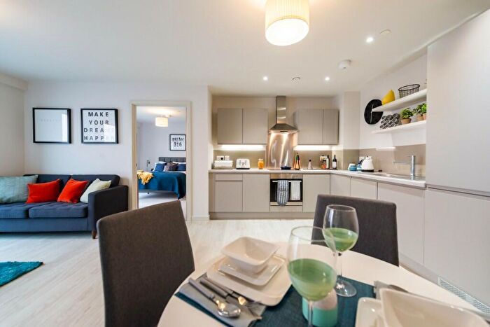 3 Bedroom Apartment To Rent In Ellesmere Street, Manchester, Greater Manchester, M15