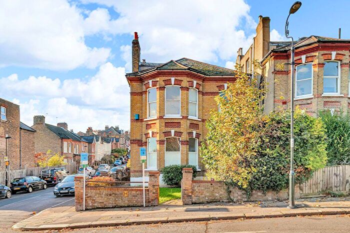 2 Bedroom Flat For Sale In Devonshire Road, Forest Hill, SE23