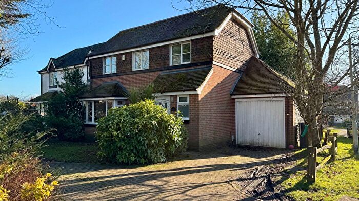 3 Bedroom Semi-Detached House For Sale In Saxons Acre, Brightwalton, Newbury, RG20