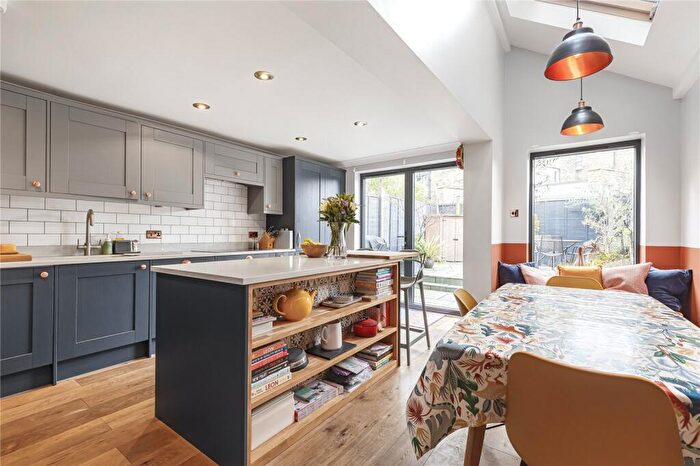 5 Bedroom Terraced House For Sale In Cavendish Road, London, SW12