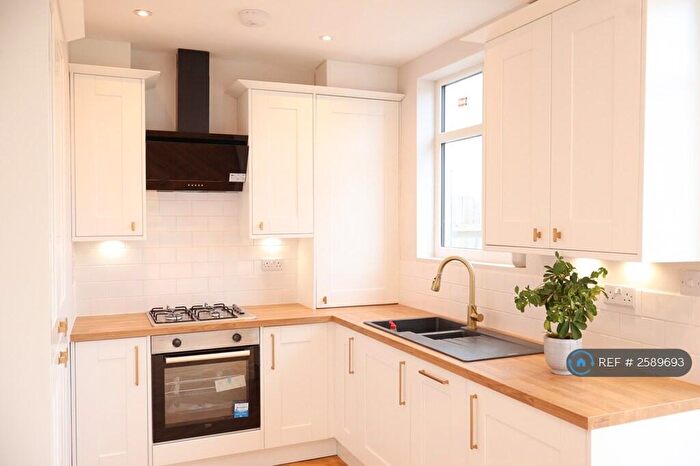 3 Bedroom Terraced House To Rent In Aviemore Way, Beckenham, BR3