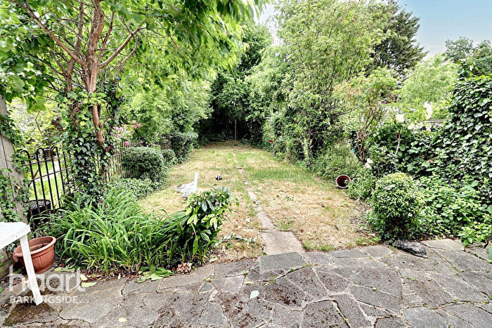 3 Bedroom Terraced House For Sale In Chestnut Grove, Hainault, IG6