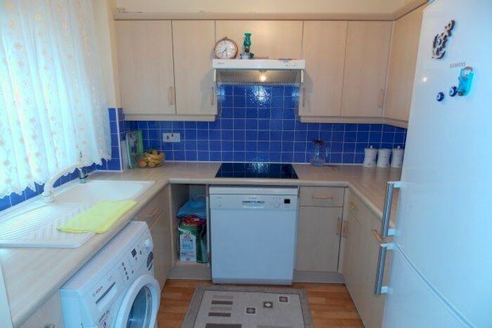 2 Bedroom Flat To Rent In Cuthberga Close, Barking, IG11
