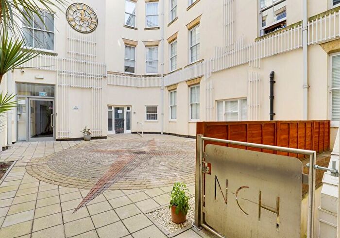 2 Bedroom Apartment For Sale In Hounds Gate, Nottingham, Nottinghamshire, NG1