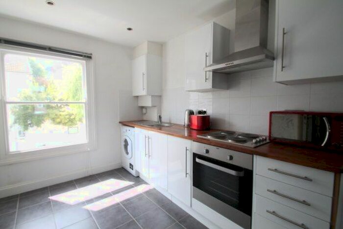 1 Bedroom Flat To Rent In Ashdown Road, Brighton, BN2