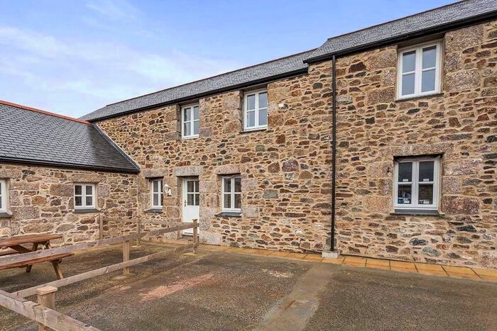 3 Bedroom End Of Terrace House To Rent In Deveral Road, Fraddam, Hayle, Cornwall, TR27