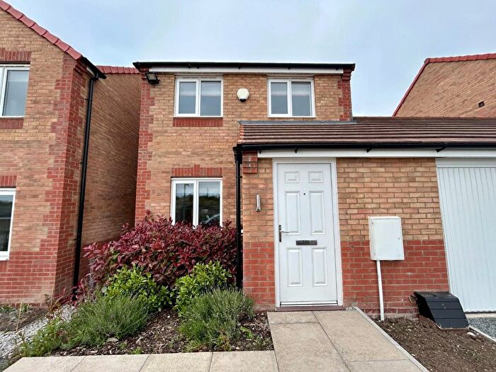 3 Bedroom Property To Rent In Bed Detached House, Pinfold Lane, Bridlington, YO16